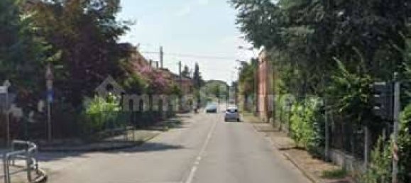 4-salle Bâtiment à Soliera, Italy No. 10857 5