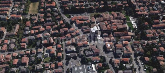 4-salle Bâtiment à Soliera, Italy No. 10857 7