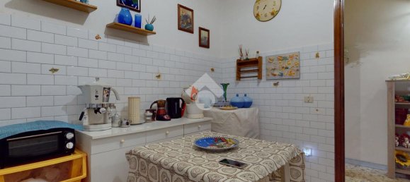 2 bedrooms Apartment in Francavilla Fontana, Italy No. 117244 4