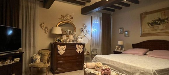 4 Schlafzimmer Haus in Bibbiano, Italy, Nr. 79656 13