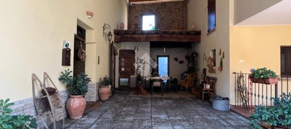 4 Schlafzimmer Haus in Bibbiano, Italy, Nr. 79656 26