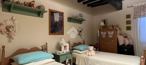 4 Schlafzimmer Haus in Bibbiano, Italy, Nr. 79656 20