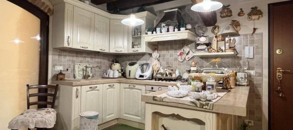 4 Schlafzimmer Haus in Bibbiano, Italy, Nr. 79656 4