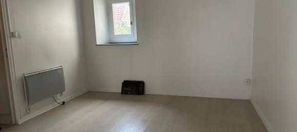 Adosado de 2 dormitorios en Charteves, France No. 53059 8