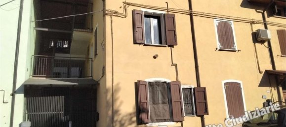 Apartamento de 4 habitaciónes en Reggio Emilia, Italy No. 98596 4