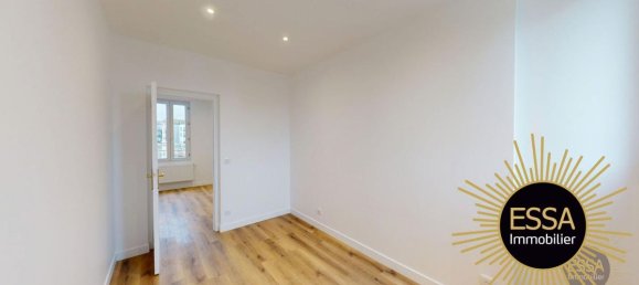 2 Schlafzimmer Wohnung in Viroflay, France, Nr. 327970 3