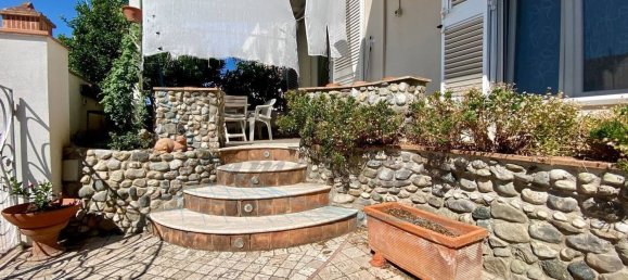 7 rooms House in Cecina, Italy No. 286755 2