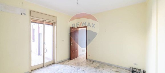 4 bedrooms Apartment in Catania, Italy No. 79694 16