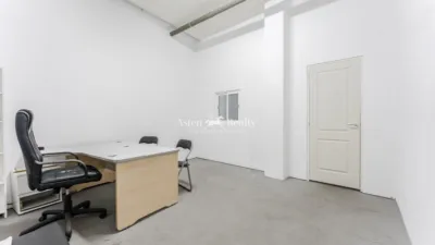 215m² Office in Adeje, Spain No. 188541