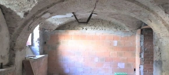 Gewerbliche Immobilie in Massa, Italy 300m², Nr. 91372 9