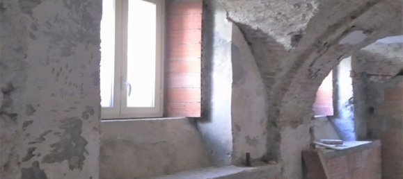 Gewerbliche Immobilie in Massa, Italy 300m², Nr. 91372 14