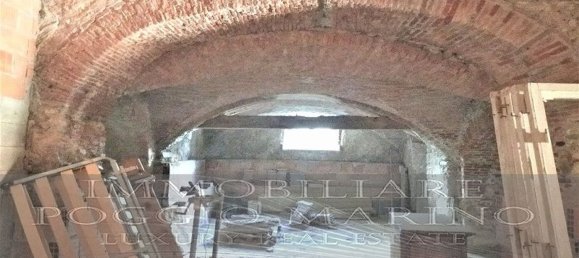 Gewerbliche Immobilie in Massa, Italy 300m², Nr. 91372 13