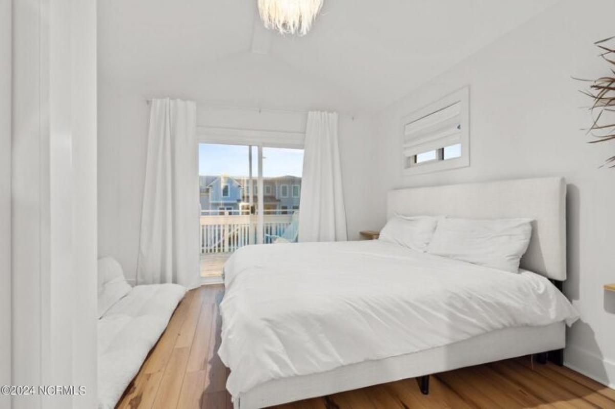 4 bedrooms House in Sunset Beach, USA No. 387924