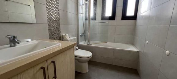 3 bedrooms Villa in Chloraka, Cyprus No. 13288 10