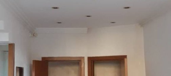 1-salle Propriété commerciale à Caltanissetta, Italy No. 77009 3