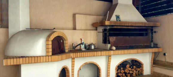 305m² Property in Irakleio, Greece No. 4764 4