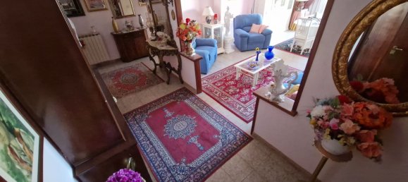 3 rooms Apartment in Latina, Italy No. 266032 3