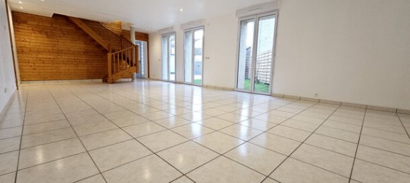 Casa de 3 dormitorios en Pontfaverger-Moronvilliers, France No. 155001 2