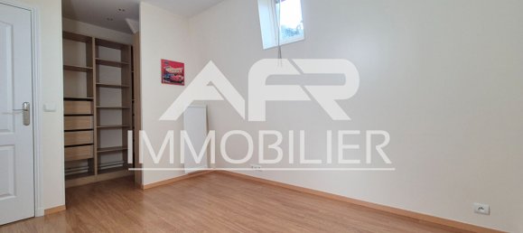 3 bedrooms House in Carrieres-sur-Seine, France No. 129620 6