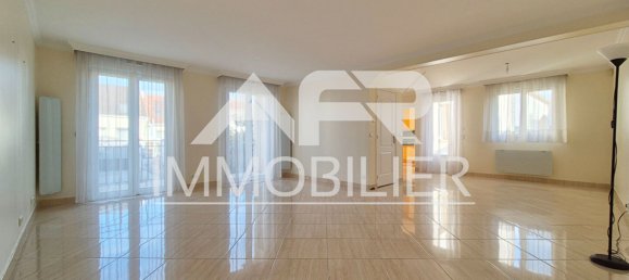 3 bedrooms House in Carrieres-sur-Seine, France No. 129620 2