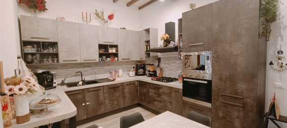 4 bedrooms House in Borgo San Lorenzo, Italy No. 324615 4