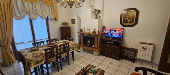3 bedrooms Apartment in Rieti, Italy No. 357339 3