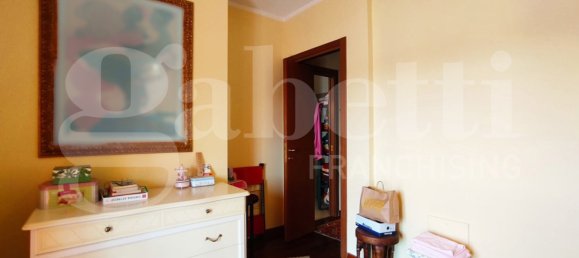 2 bedrooms House in Gerenzano, Italy No. 364176 16