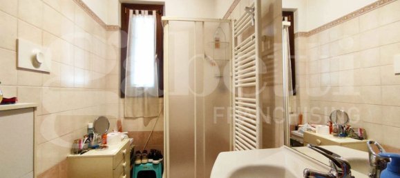 2 bedrooms House in Gerenzano, Italy No. 364176 14