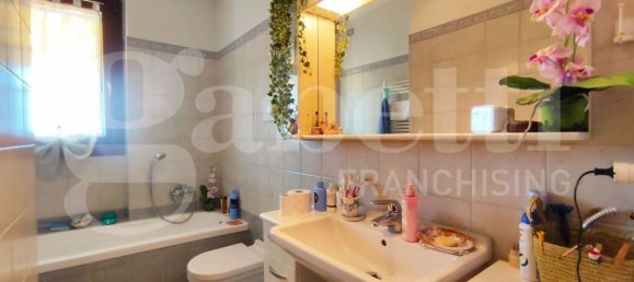 2 bedrooms House in Gerenzano, Italy No. 364176 17