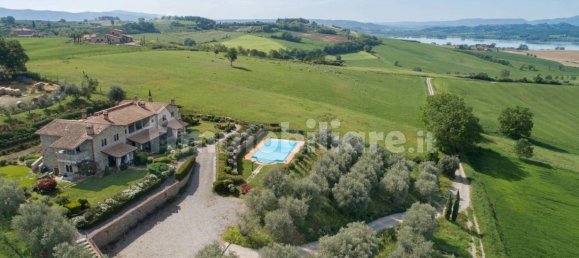 3 Schlafzimmer Wohnung in Castiglione del Lago, Italy, Nr. 178985 7