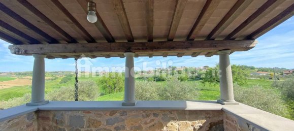 3 Schlafzimmer Wohnung in Castiglione del Lago, Italy, Nr. 178985 14