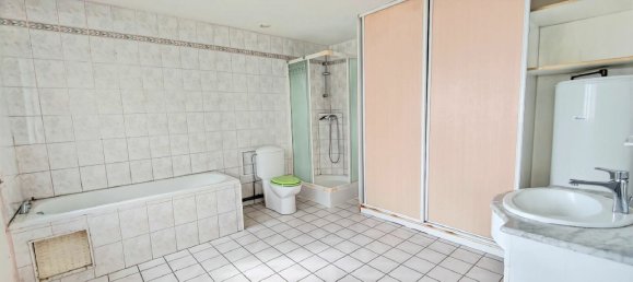 3 chambres Maison à Maintenon, France No. 239867 17