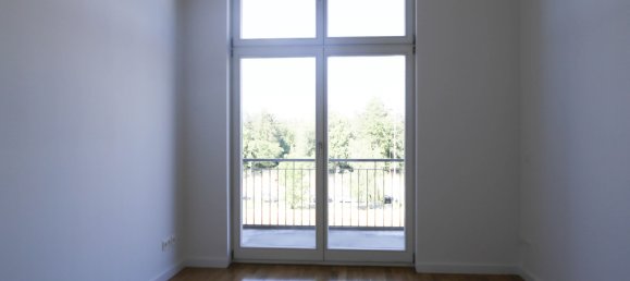 Квартира с 2 комнатами в Лихтерфельде, Германия № 342892 5