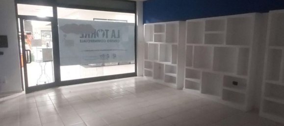 104m² Commercial property in Cropani, Italy No. 374924 6