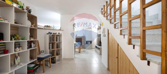 5 rooms House in Capoterra, Italy No. 36734 32