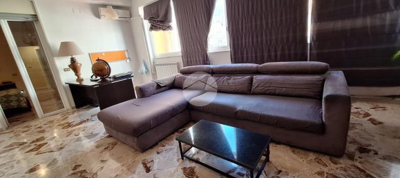 5 rooms Apartment in Palermo, Italy No. 3108 6