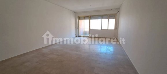 3 Schlafzimmer Wohnung in Augusta, Italy, Nr. 113912 2