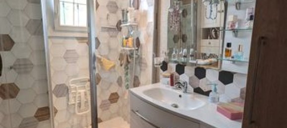 3 bedrooms House in Saint-Pierre-les-Elbeuf, France No. 355182 8