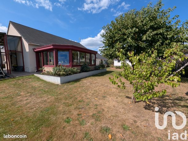 3 bedrooms House in Saint-Pierre-les-Elbeuf, France No. 355182