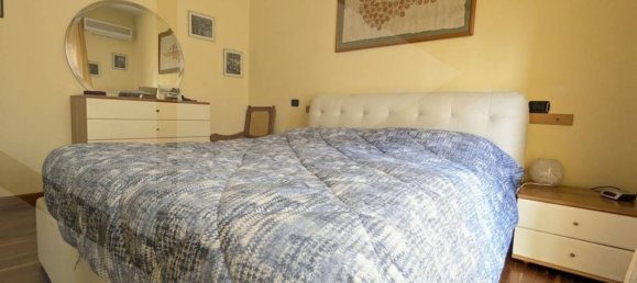 6 rooms House in Vasto, Italy No. 20403 11