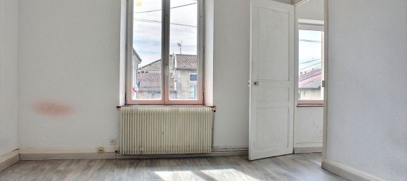 3 Schlafzimmer Stadthaus in Tilly-sur-Meuse, France, Nr. 258510 4