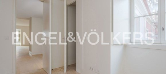 2 bedrooms Apartment in Lisbon, Portugal No. 12741 9