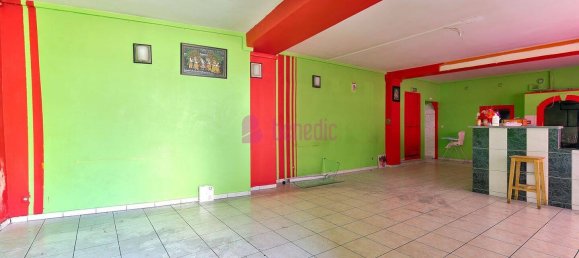 114m² Commercial property in Saint-Avold, France No. 62018 2