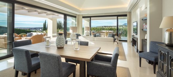 5 bedrooms Villa in Nueva Andalucia, Spain No. 5408 21