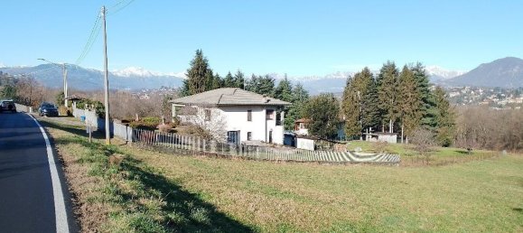 4870m² Land in Varese, Italy No. 88108 3