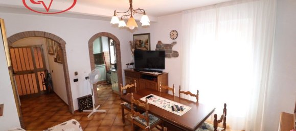 4 bedrooms House in Reggello, Italy No. 323153 8