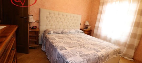 4 bedrooms House in Reggello, Italy No. 323153 19