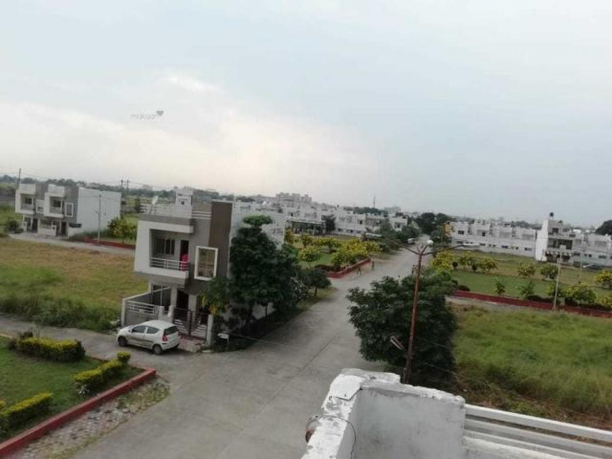  Land in Indore, India No. 33896