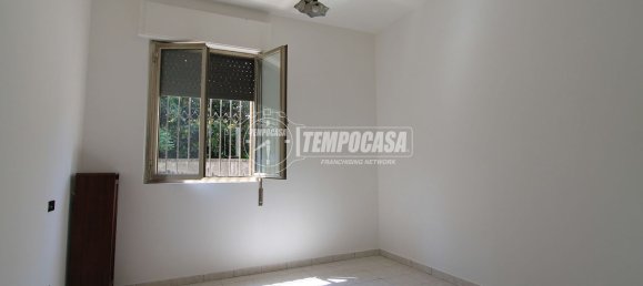 2 rooms Apartment in Cologno Monzese, Italy No. 267575 5