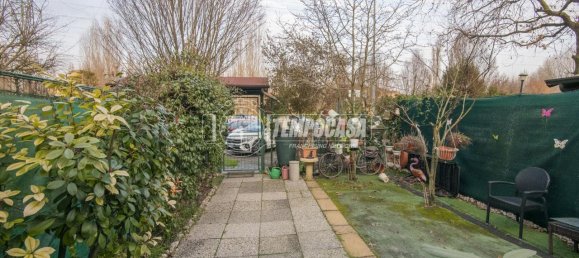 4 rooms House in Modena, Italy No. 40452 7